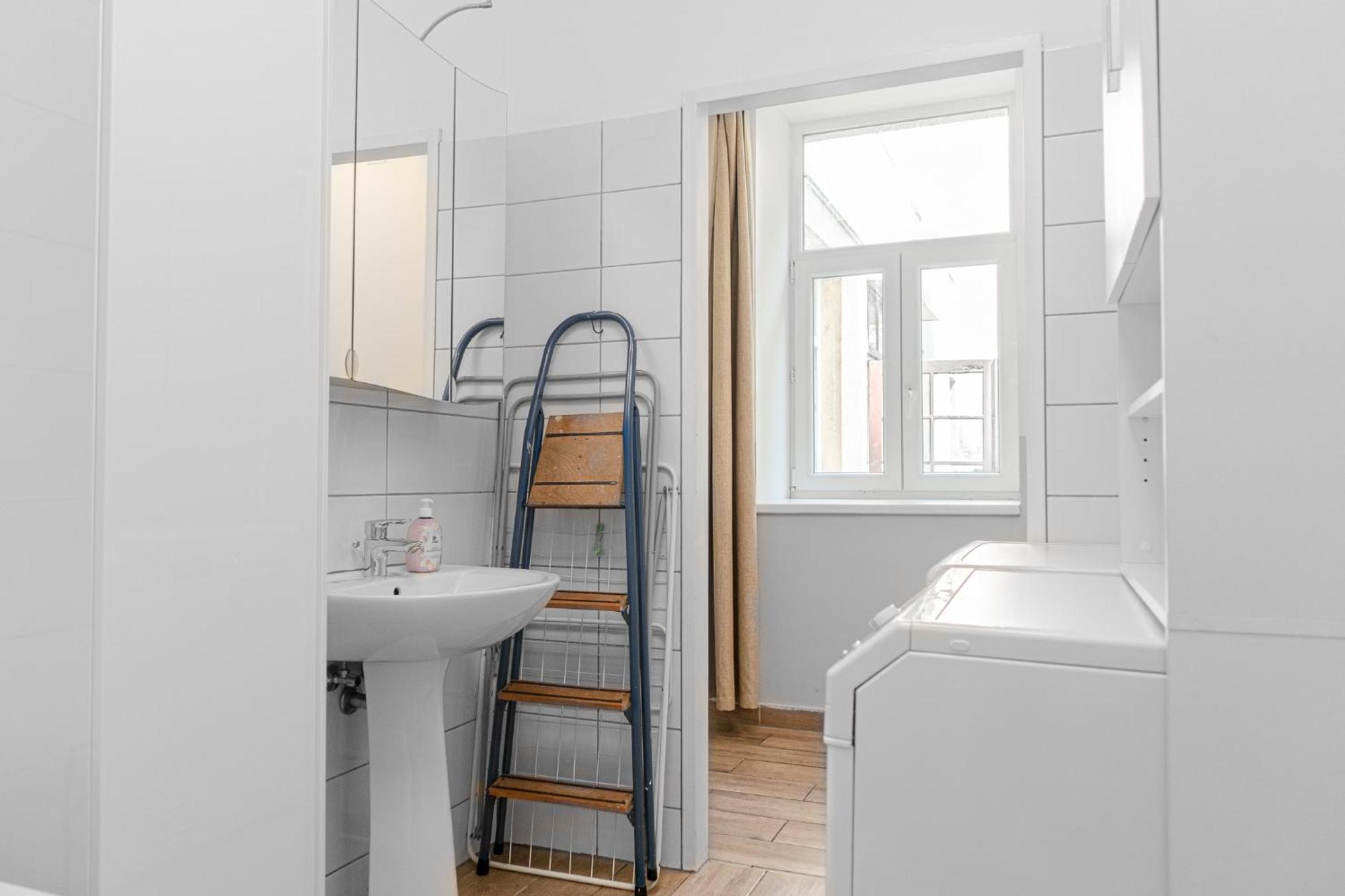 Relaxing 2-Bed Apartment For Extended Visits เวียนนา ภายนอก รูปภาพ